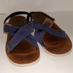 Merrell Sandals Navy with Backstrap. Suede upper.
